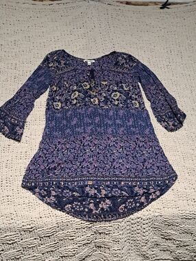 372 - Billabong Navy and Purple Floral Peasant Tunic